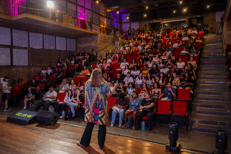 Aulão do REC'n'Play traz time com 23 professores de diversas disciplinas