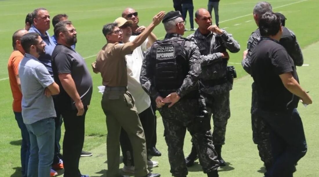 Visita à Arena de membros de segurança, FPF e Sport 