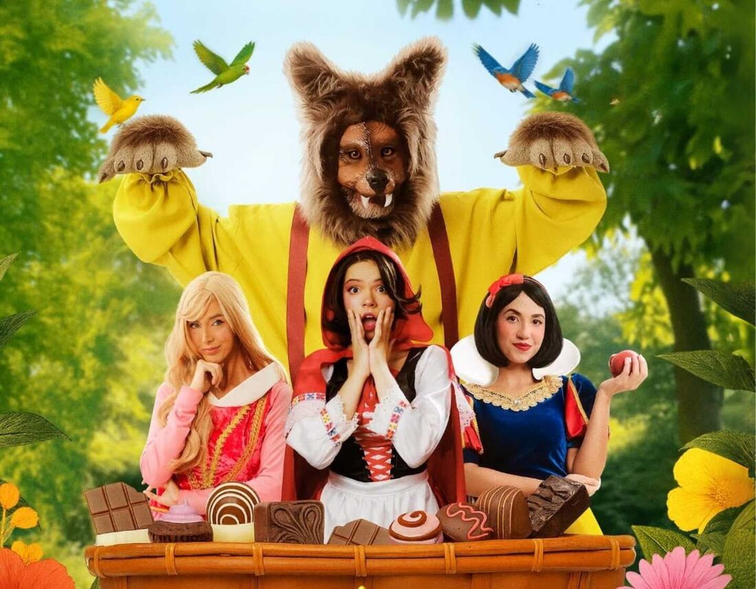 Musical infantil "Chapeuzinho de Neve Adormecida" personagens de contos de fadas e um lobo muito divertido