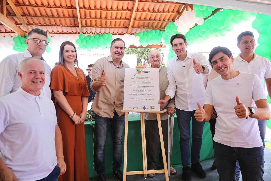 Silvio Costa Filho inaugura Academia de Saúde