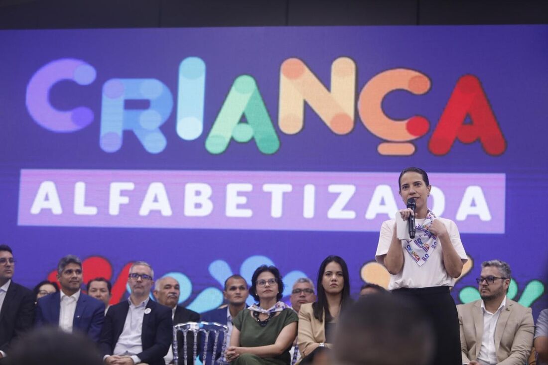 Governadora Raquel Lyra