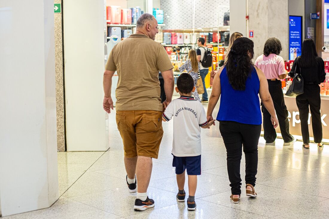 Ronda do comércio para o Dia das Crianças