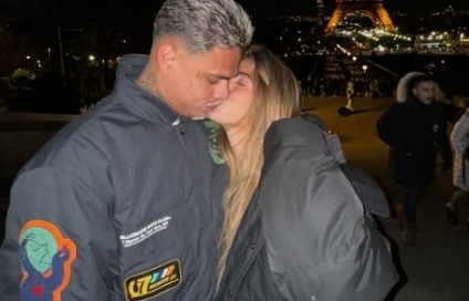 MC Cabelinho mantém relacionamento low profile com Giovanna Mendes