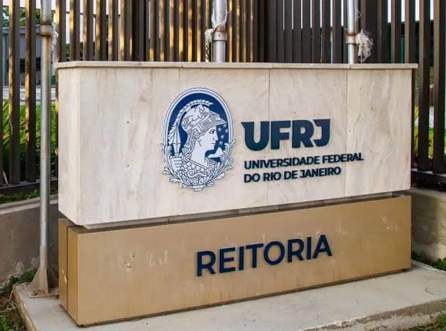 Entenda como funcionará a cota para pessoas trans na UFRJ, maior universidade federal do Brasil