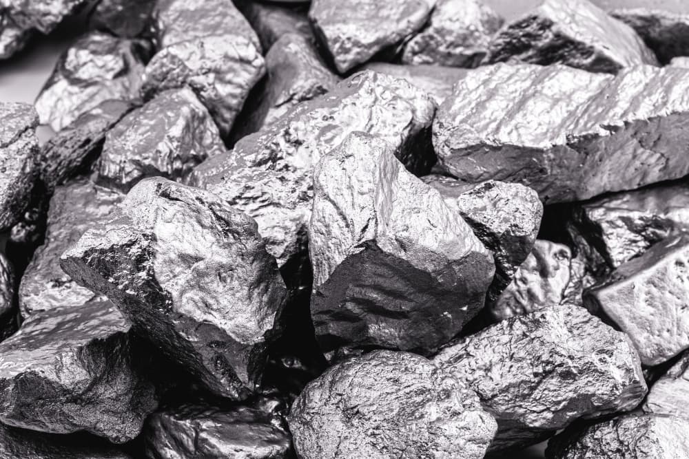 Associação de Minerais Críticos reunirá empresas da cadeia produtiva de insumos como lítio, níquel, grafite, terras raras e cobre