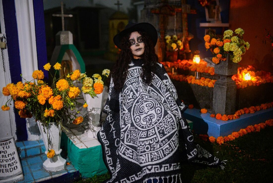 Flores, caveiras e memórias: assim se celebra o Dia dos Mortos no México