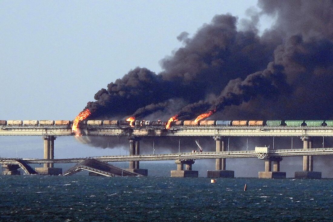 Rússia condena oito pessoas à prisão perpétua por explosões em ponte na Crimeia em 2022