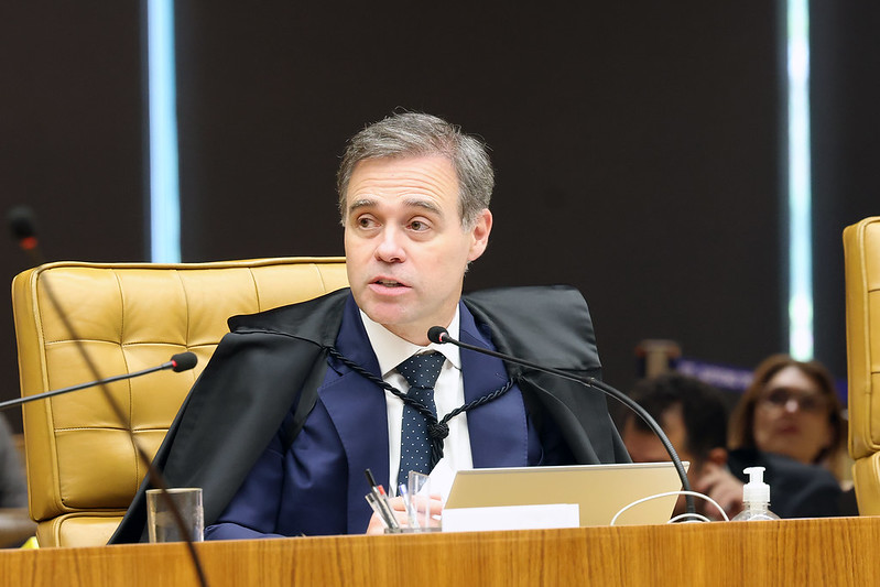 Ministro do STF André Mendonça autorizou a imposição da medida ao ex-ministro do Trabalho e Previdência no governo de Jair Bolsonaro (PL) José Carlos Oliveira, também alvo da operação