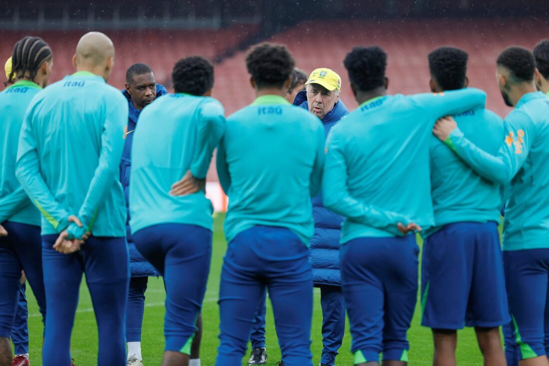Seleção Brasileira em treino na Inglaterra
