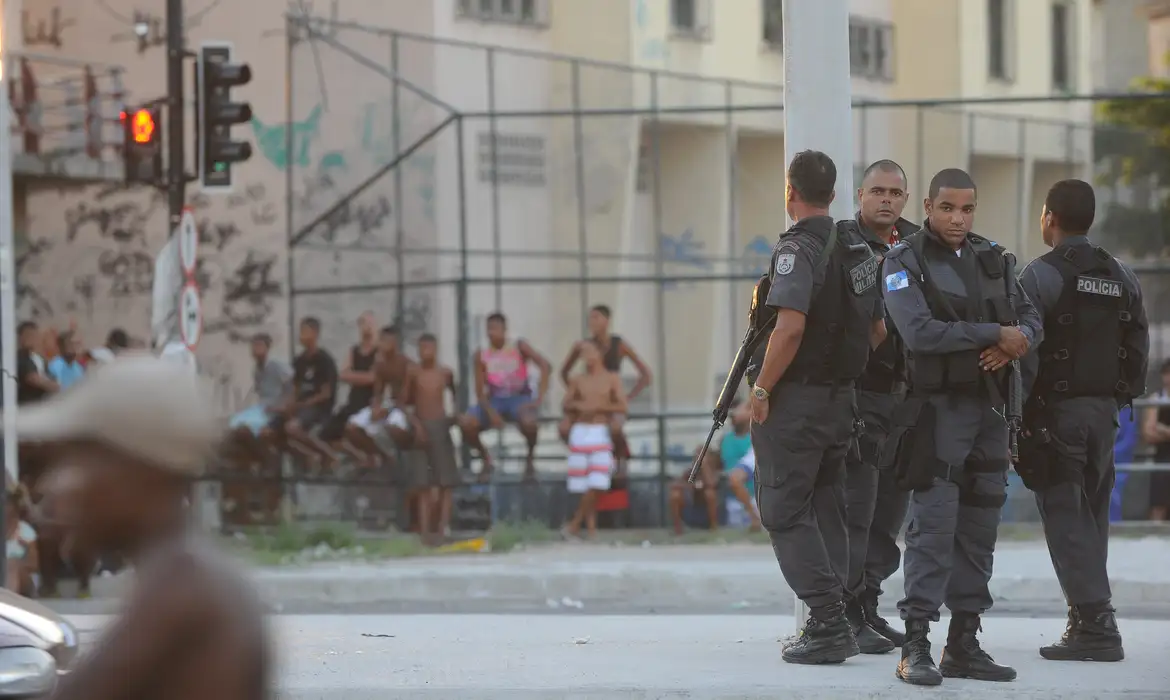 Expansão das facções aumenta a criminalidade nas cidades do interior, diz Atlas da Violência