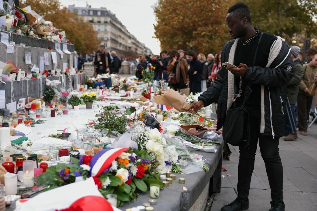 França recorda 10 anos dos atentados de Paris