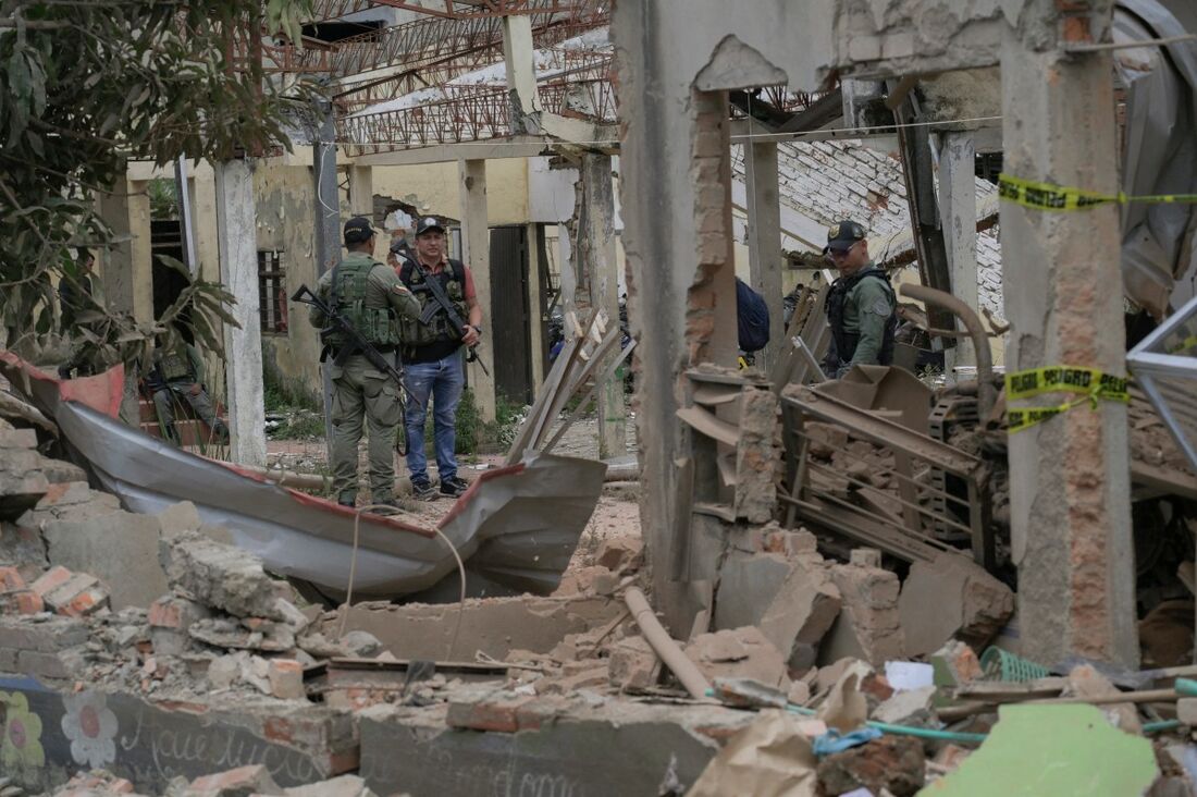 Novos casos de bombardeios militares na Colômbia elevam a 15 número de menores mortos