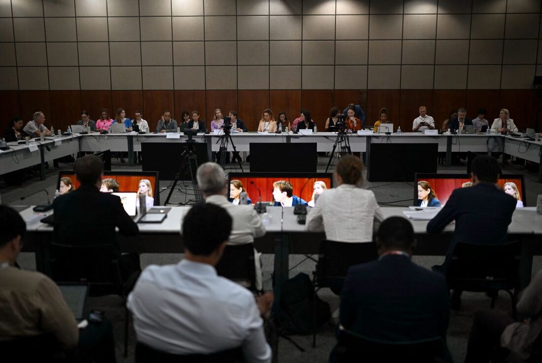 Austrália e Turquia pretendem sediar a COP31 e suas candidaturas viraram uma distração nas negociações climáticas na cidade de Belém