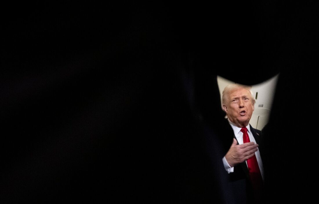 Congressistas democratas acusam Trump de usar o FBI para 'intimidá-los'