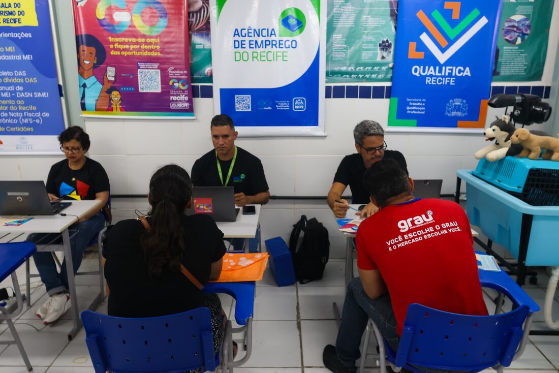 Prefeitura do Recife traz oportunidades de emprego na Arena GO Recife, durante Feira de Empregabilidade do Exército