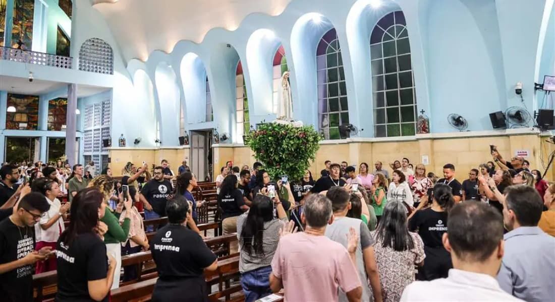 Paróquia e Santuário Nossa Senhora de Fátima proíbe pedidos de orações para políticos em misssas
