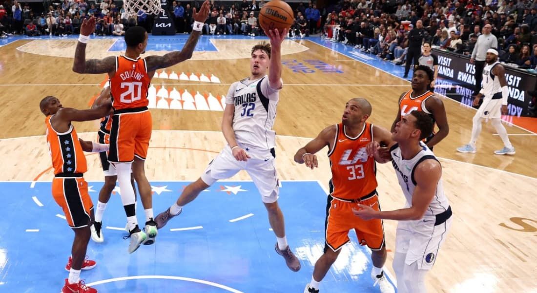 Cooper Flagg desencanta e Mavericks batem Clippers