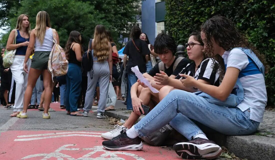 Enem 2025 - São considerados problemas logísticos, para fins de reaplicação, "fatores supervenientes, peculiares, eventuais ou de força maior"