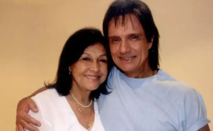 Morre Norma Braga, irmã de Roberto Carlos, aos 90 anos