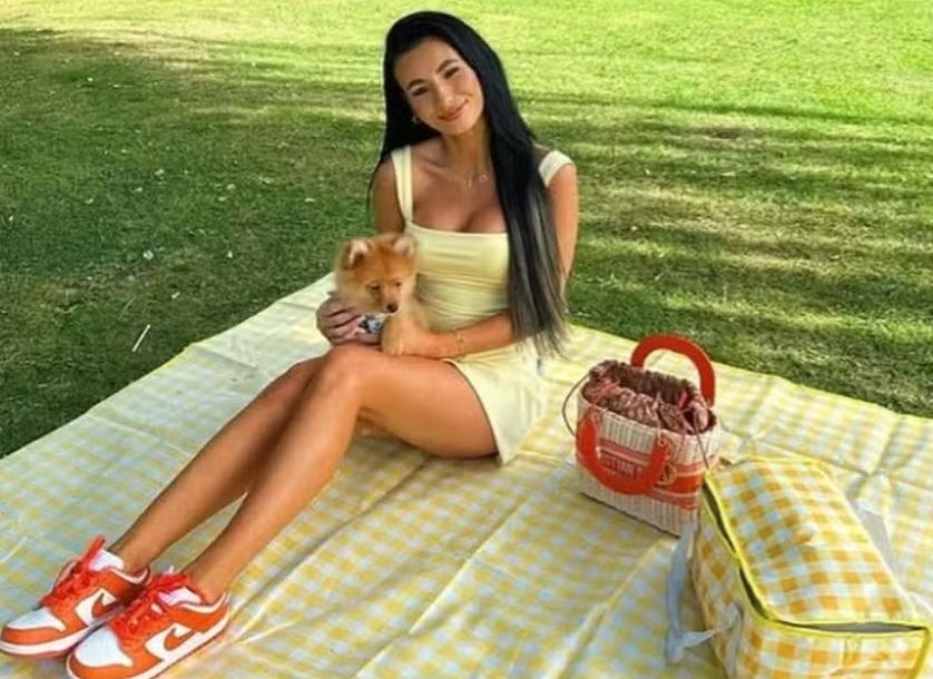 A influenciadora britânica Brittany Miller, de 29 anos, dizia para os seus mais de 3 milhões de seguidores que tinha câncer