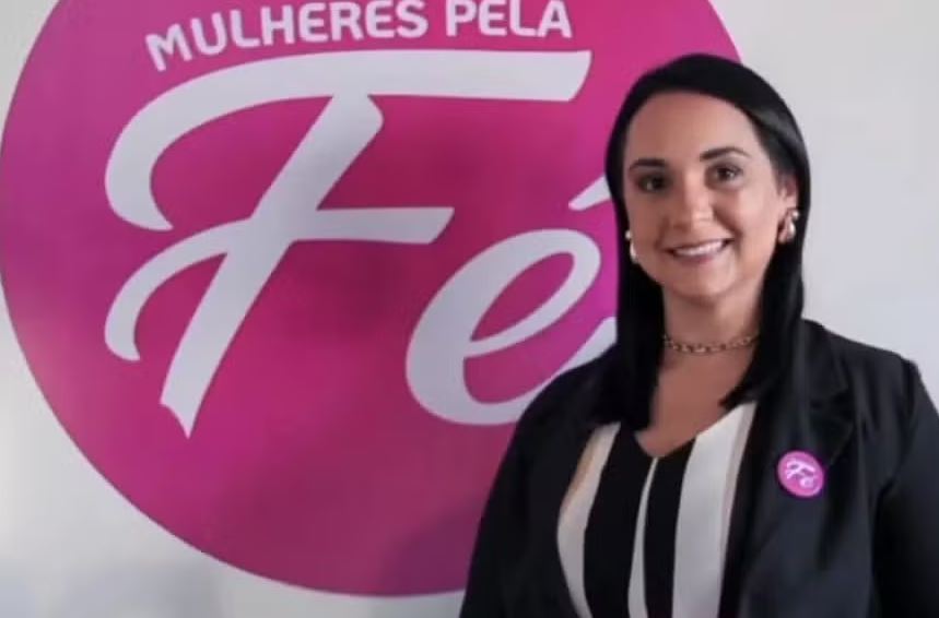 Amanda Servidoni foi expulsa do PL 