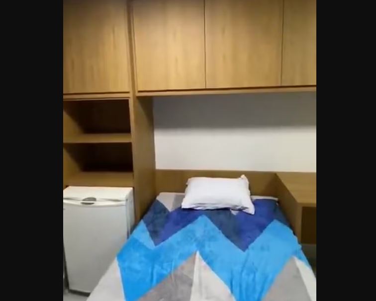 Sala da PF onde Bolsonaro ficará preso