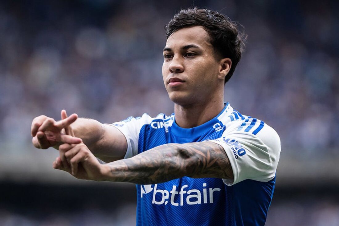 Kaio Jorge comemora gol contra o Vitória