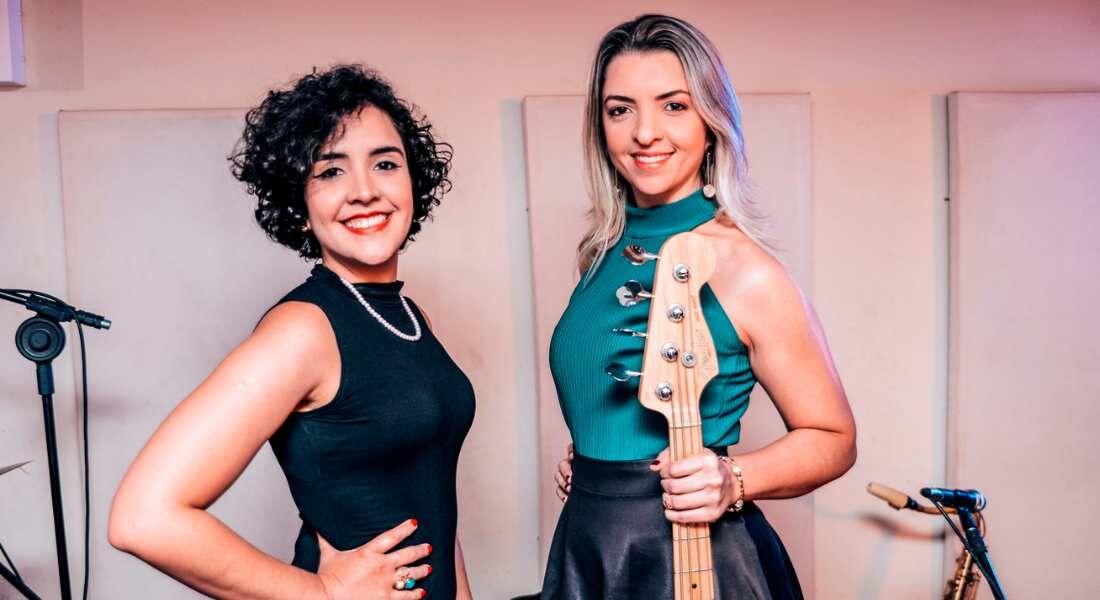 Bella Andrade e Cynara Casé lideram a banda Clave de Fá