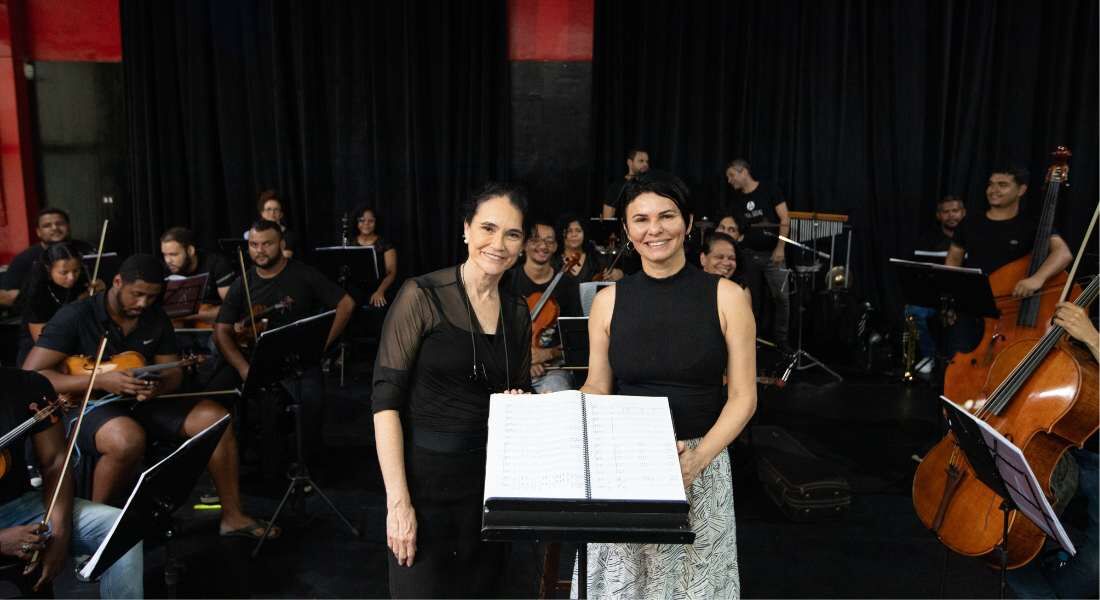 Cecília Brennand e Rosemary Oliveira comandam o espetáculo natalino do Aria Social