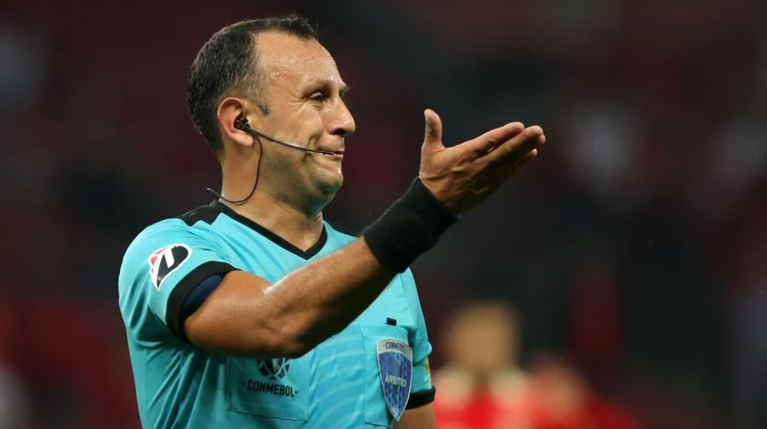 Darío Herrera apitará a final da Libertadores entre Palmeiras e Flamengo