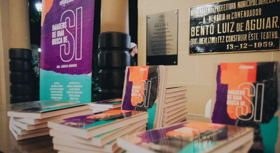 Revista F(r)icções lança chamada pública