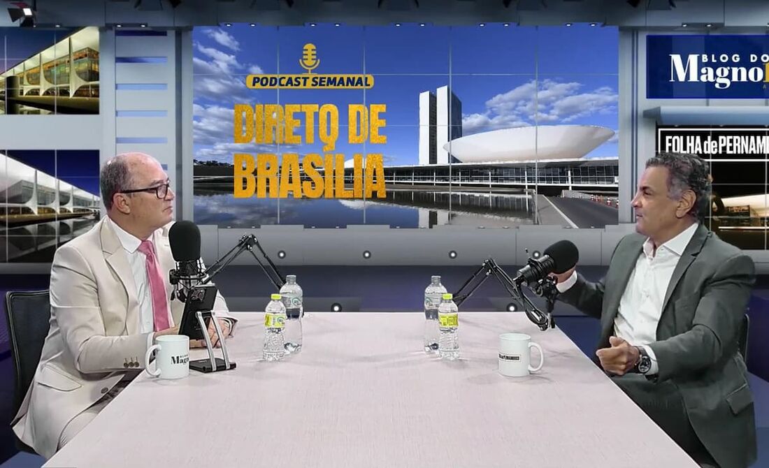 Neves (D) afirmou que o PSDB dialoga com todos os extremos