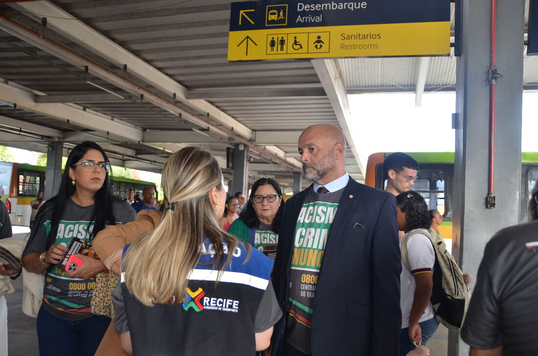 Ação reforça o compromisso das instituições com o combate à discriminação racial nos transportes