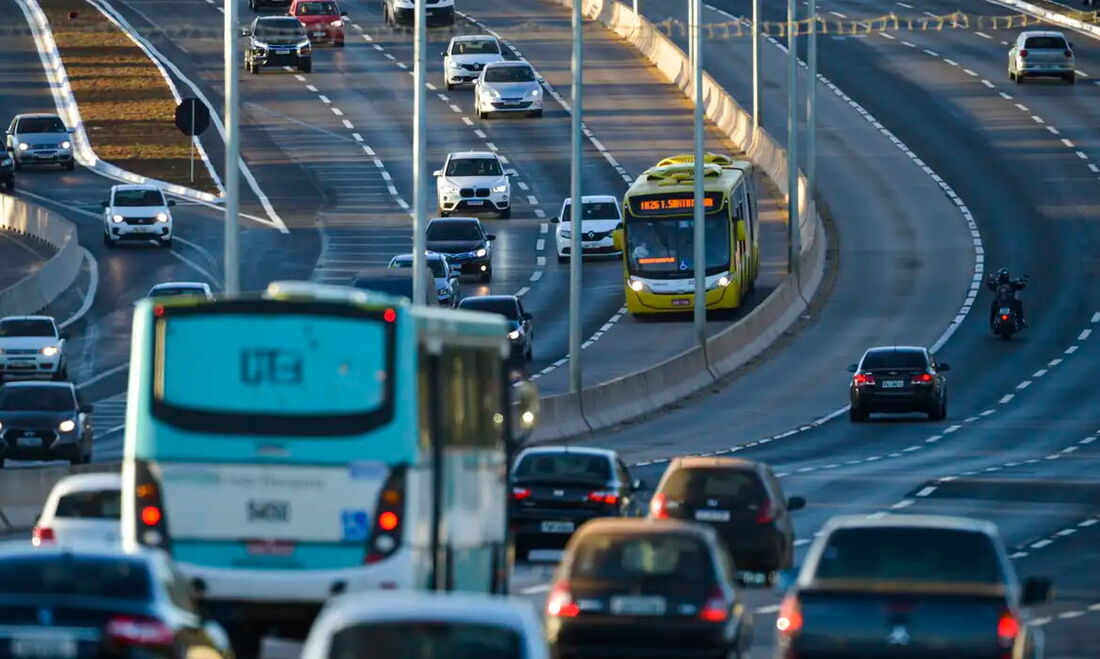Gasto com Transportes avança 0,22% em novembro ante alta de 0,11% em outubro no IPCA