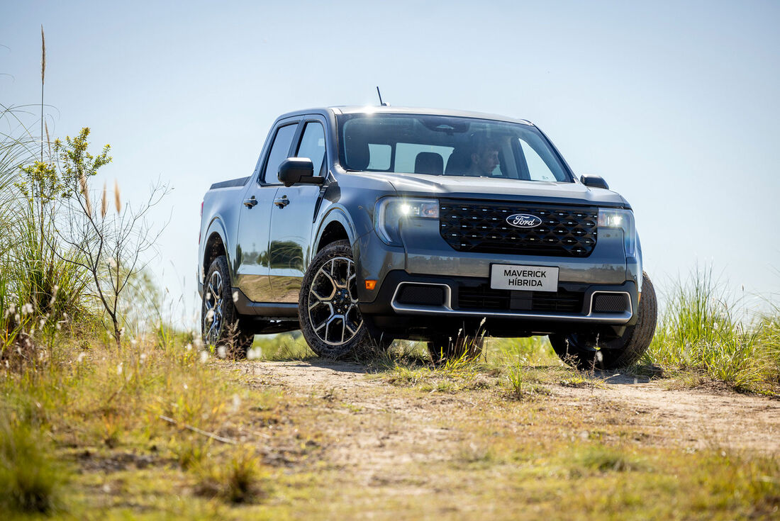 Nova Ford Maverick Hybrid 2025: visual mais moderno, AWD e 194 cv combinados.