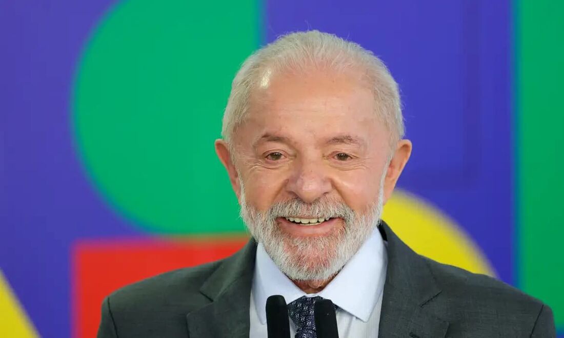 De acordo com Lula, debate sobre redução da jornada deve ser retomado de forma estruturada, à luz das transformações do setor produtivo