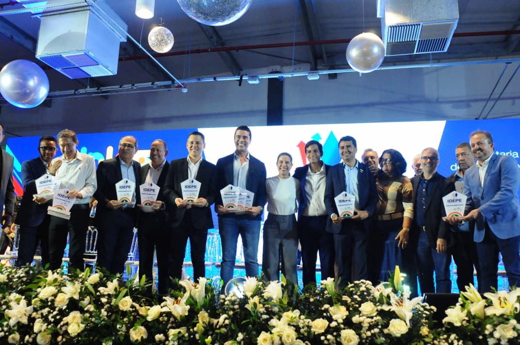 Os vencedores do Prêmio Índice de Desenvolvimento da Educação de Pernambuco (Idepe) 2024