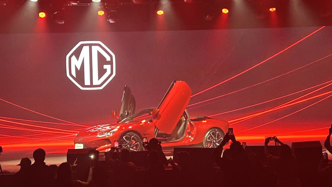 MG Cyberster: roadster elétrico de 510 cv é o destaque esportivo da marca no Salão 2025