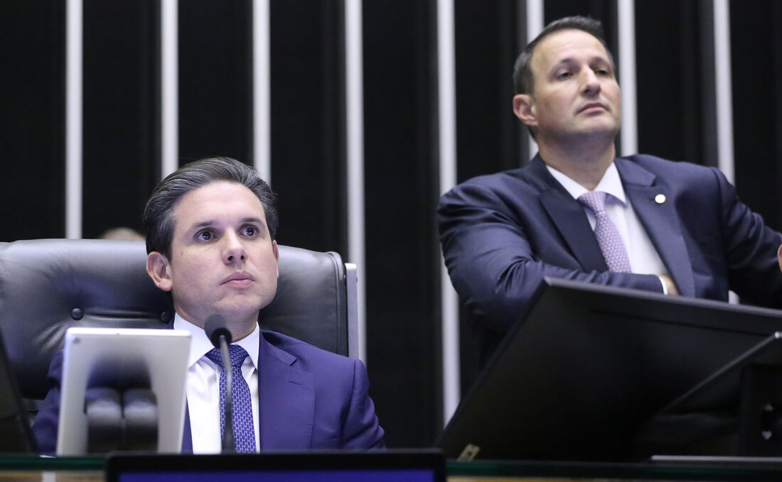 Presidente da Câmara dos Deputados, Hugo Motta, e o deputado Guilherme Derrite