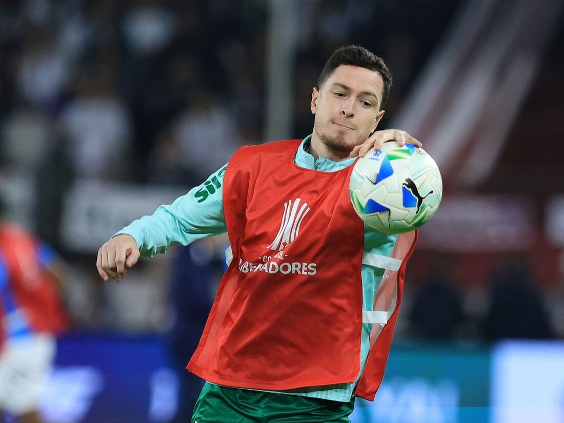 Aníbal Moreno, volante do time alviverde