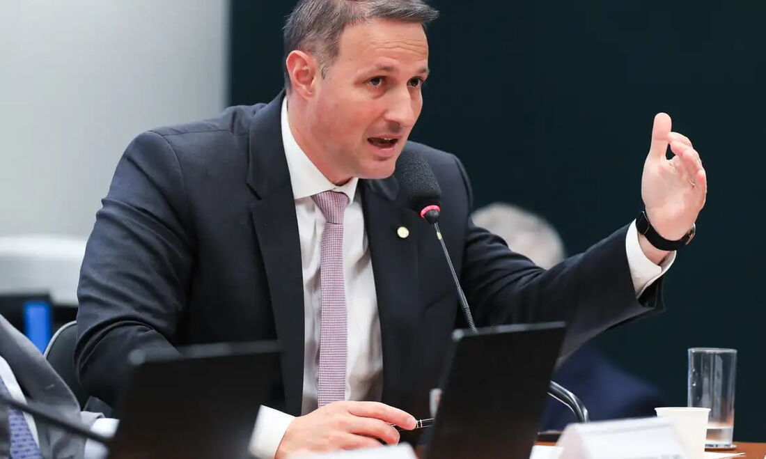 O deputado Guilherme Derrite (PP-SP) já apresentou três versões diferentes de seus relatórios