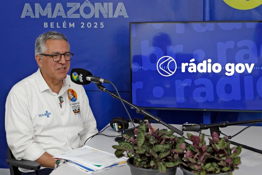 Ministo da Saúde, Alexandre Padilha, participa do programa A Voz do Brasil na COP30.