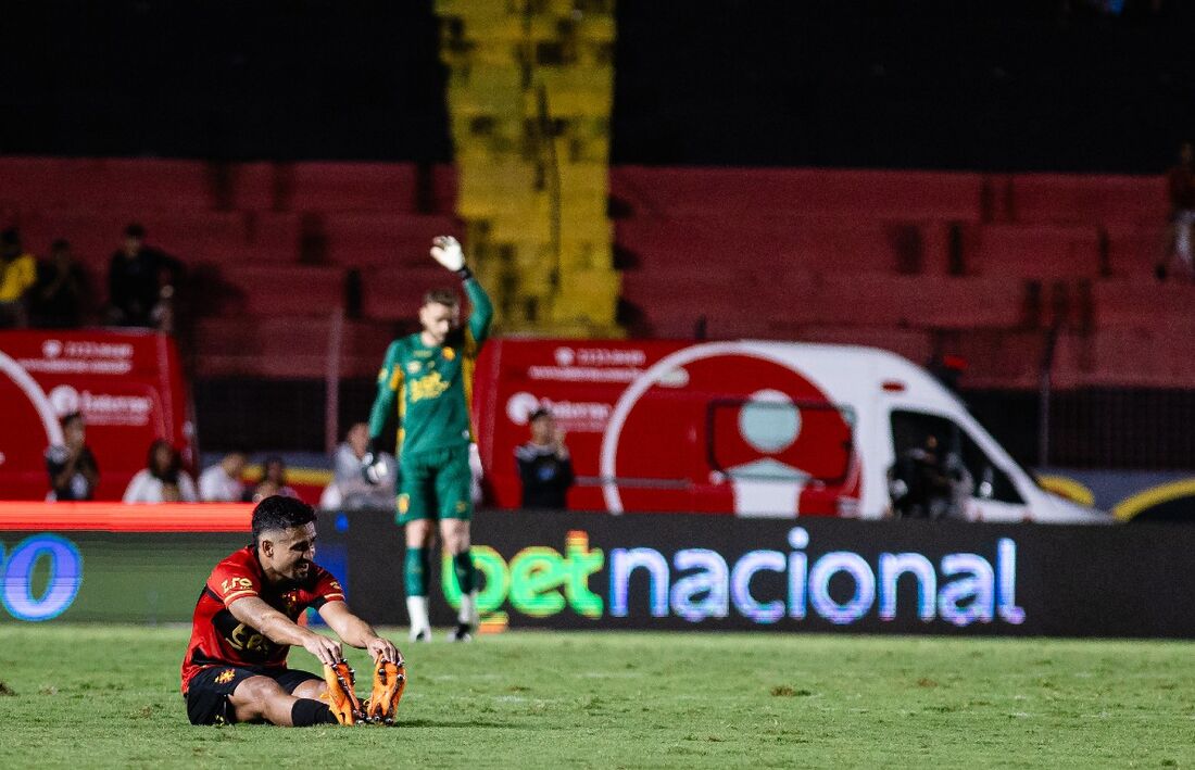 Ramon Menezes não encara o Botafogo, no Rio