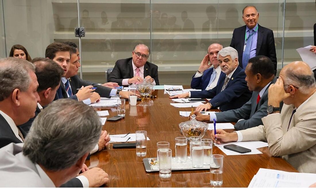 Bancada federal de Pernambuco se reúne para discutir destino das emendas parlamentares em 2026