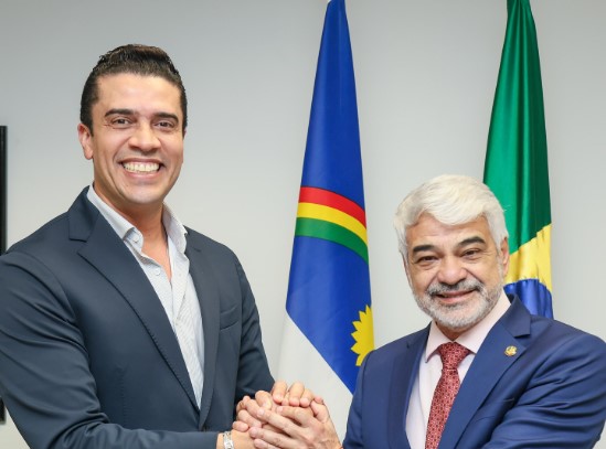 Prefeito de Caruaru, Rodrigo Pinheiro, declara apoio a reeleição do senador Humberto Costa