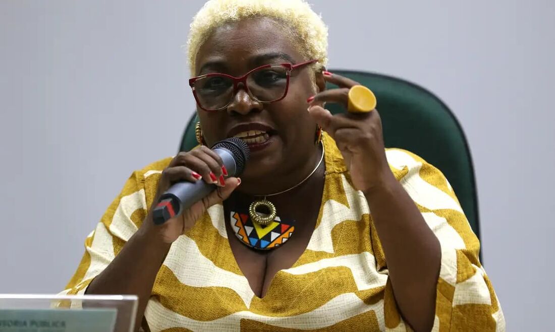 Bia Nunes, presidente da Acquilerj