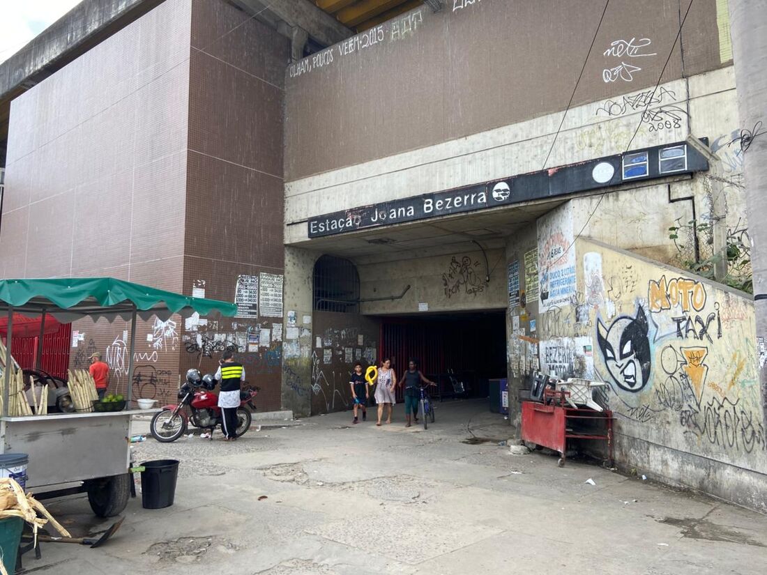 Estação Joana Bezerra, na Zona Sul do Recife, durante o segundo dia de movimentações da greve dos metroviários nesta terça-feira (4)