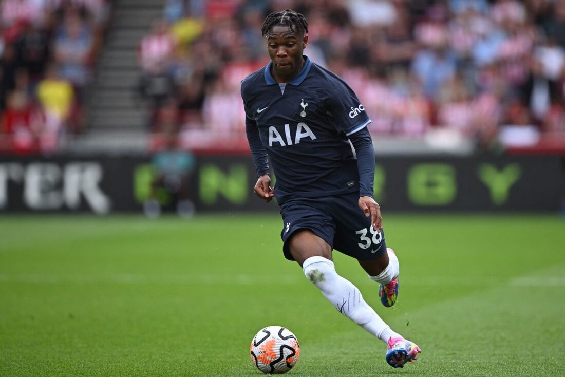 Lateral italiano Destiny Udogie, do Tottenham