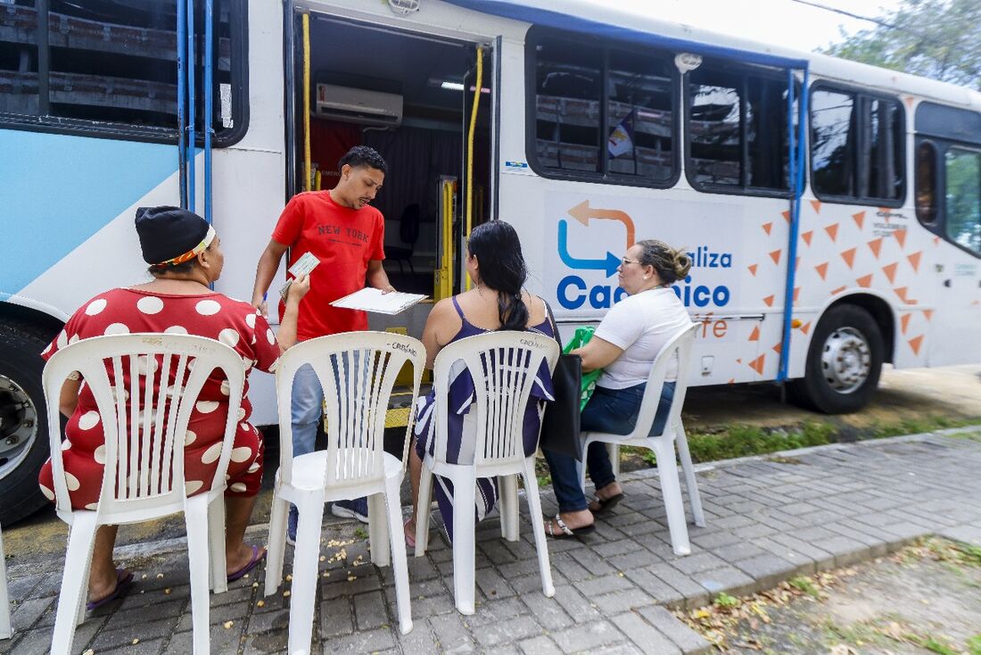 Unidade Móvel do CadÚnico estará presente no bairro de Campo Grande, na Zona Norte do Recife, até sexta-feira (14)