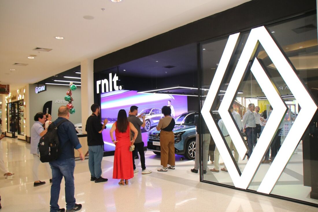 A loja conceito da Renault chegou ao Shopping Recife com design, tecnologia e experiência imersiva.